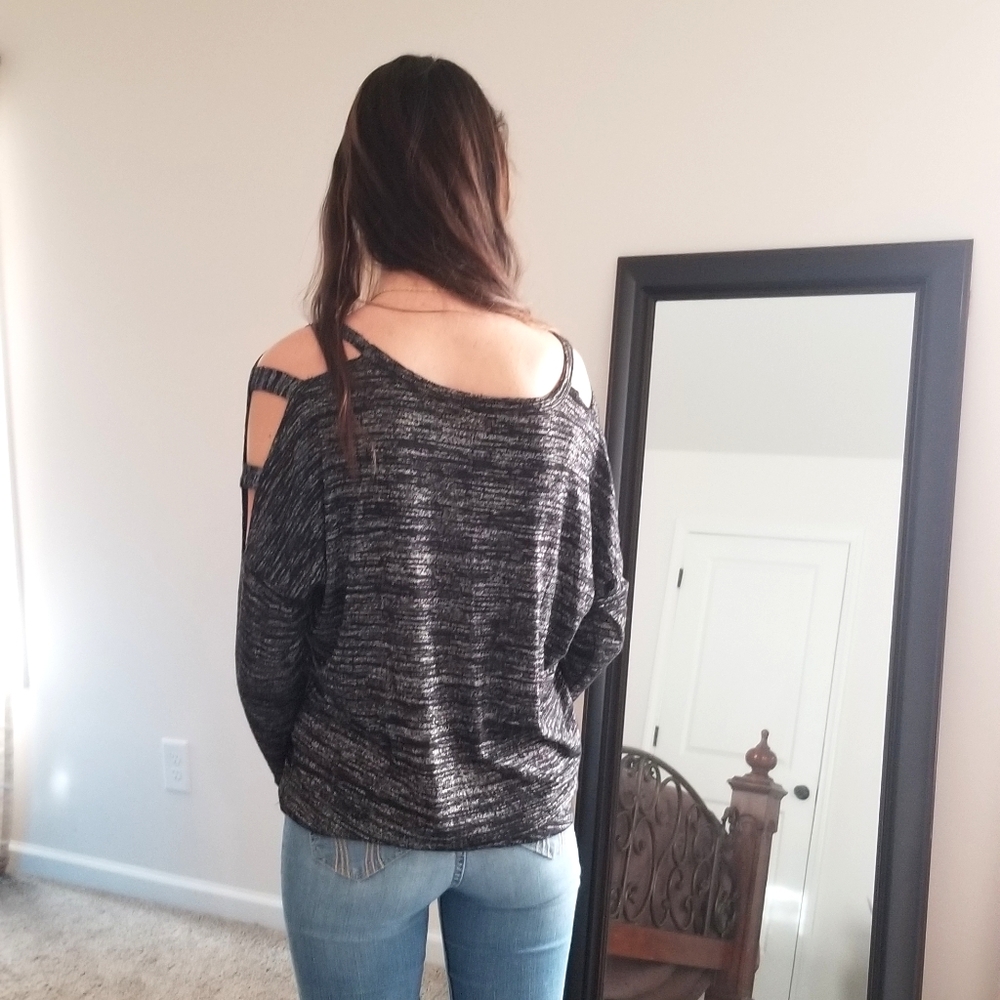 Sweater - Picture 2 of 5